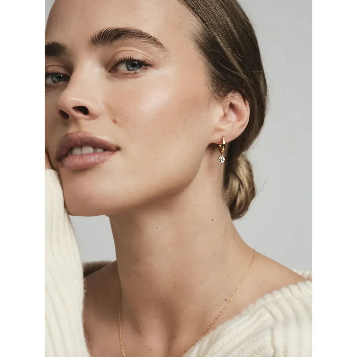 MOCKBERG BONNE GOLD HOOPS- WHITE
