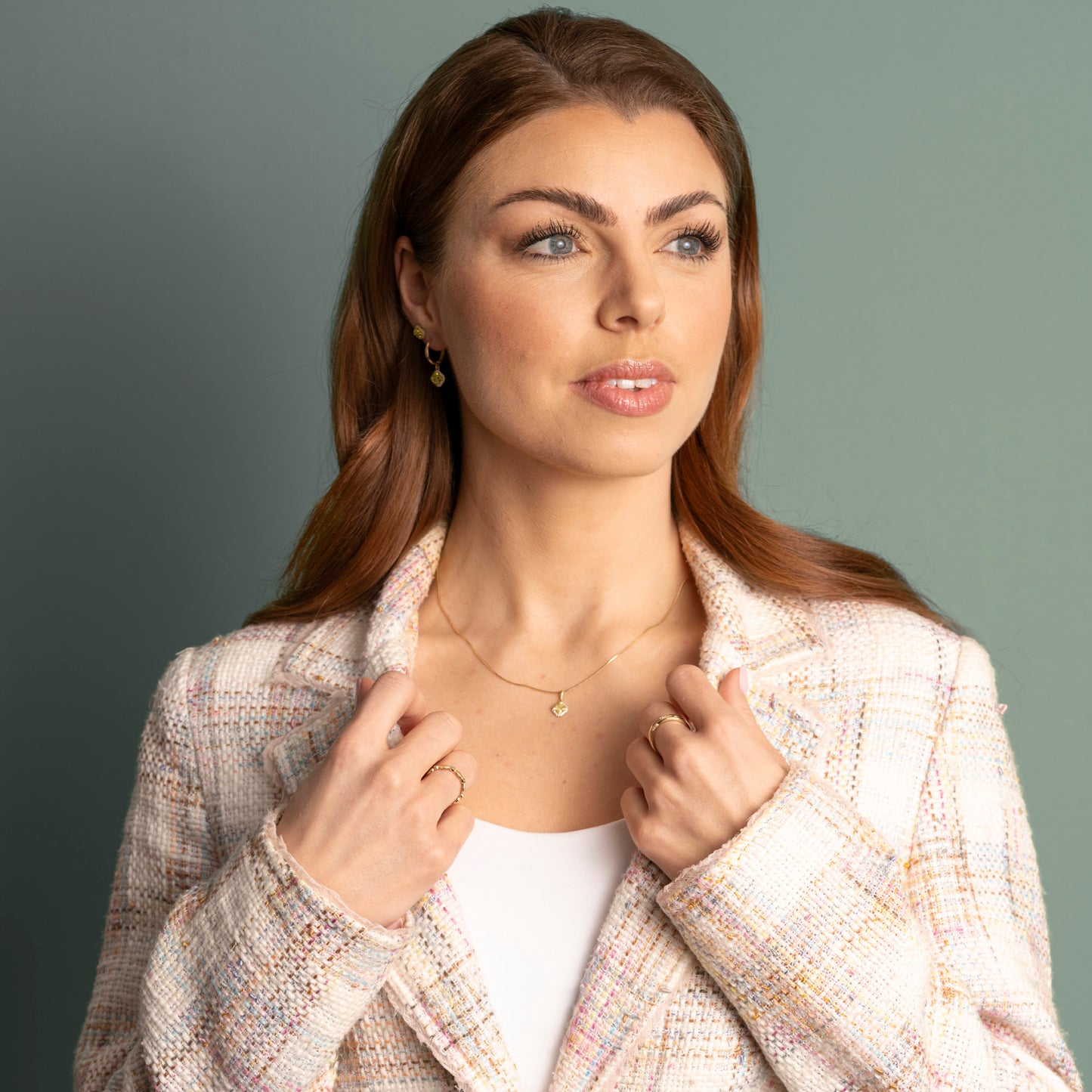 RING I GULL MED ZIRKONIA - PAN