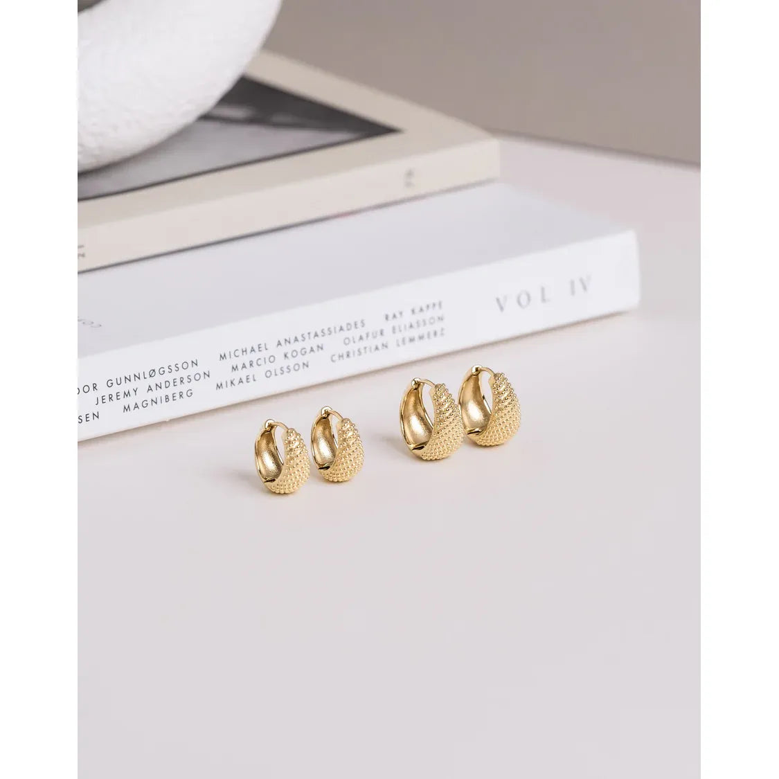 MOCKBERG HONEY HOOPS GOLD MEDIUM