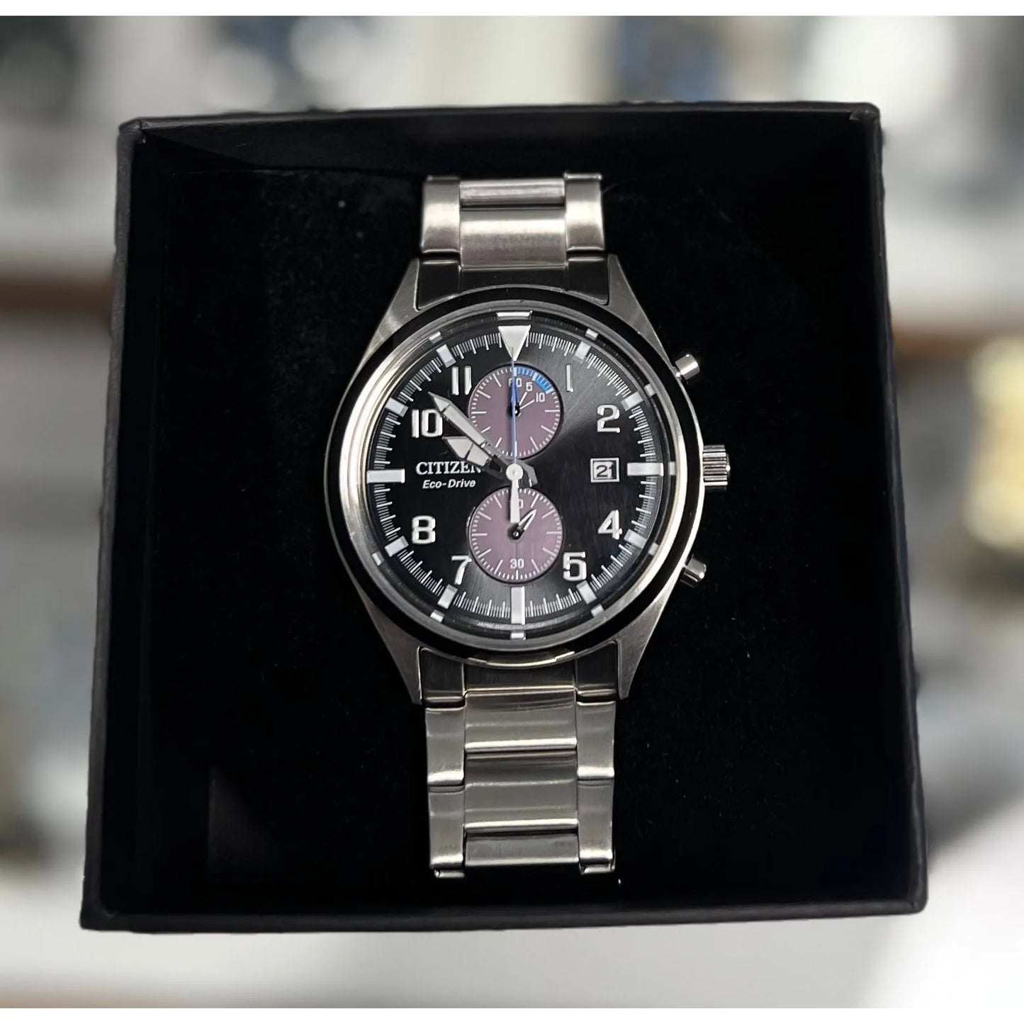 Citizen Eco Drive i stål med sort skive