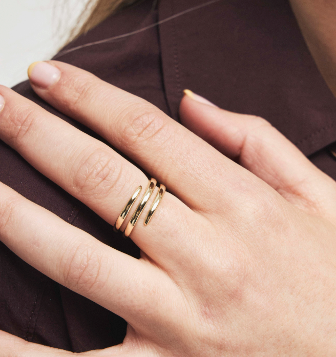 RING I GULLFORGYLT SØLV - SPIRAL ELEGANCE STR. 58