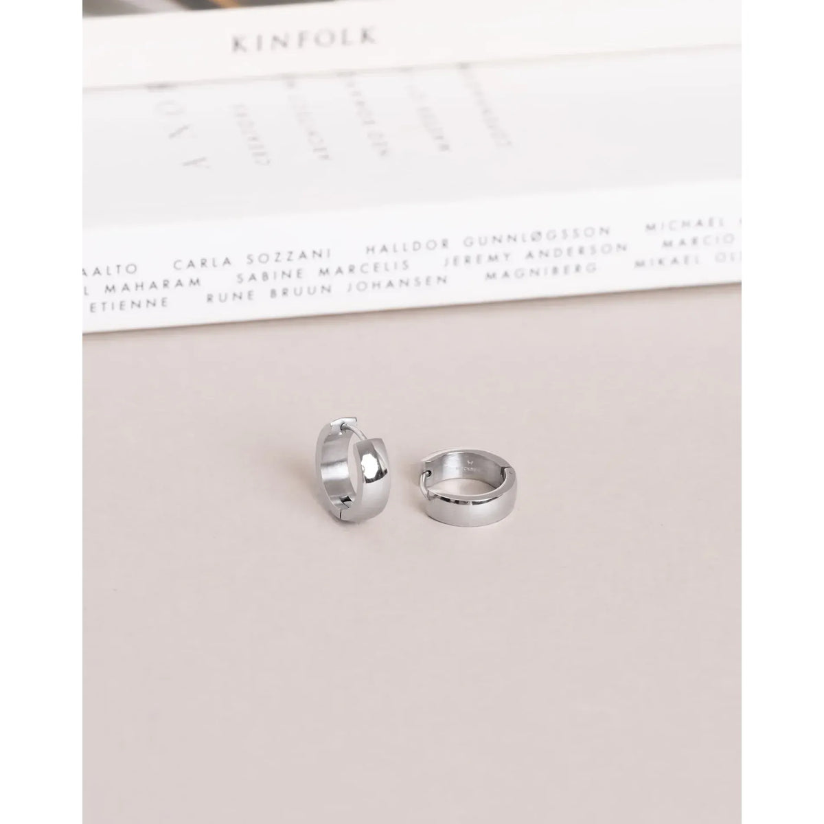 MOCKBERG CHUNKY SILVER HOOPS MEDIUM