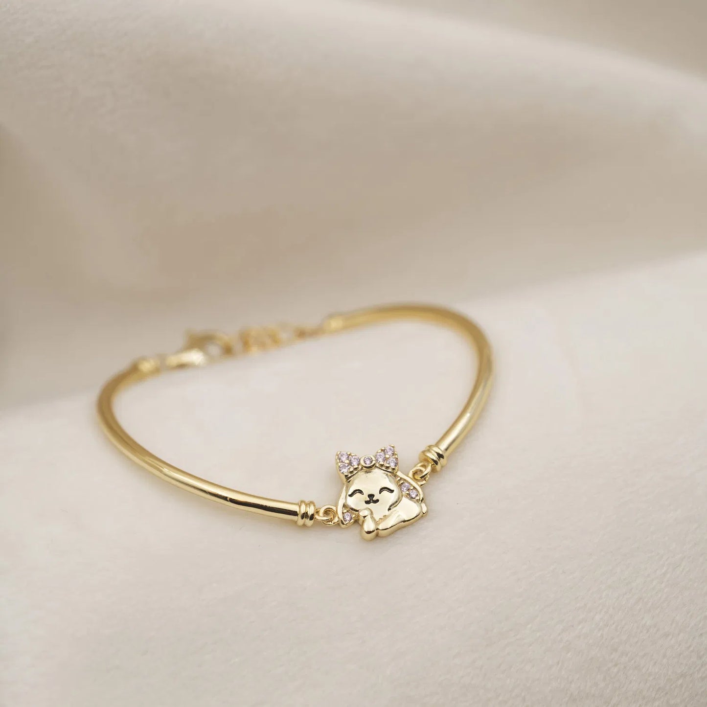 ARMBÅND I SØLV MED ZIRKONIA KANIN