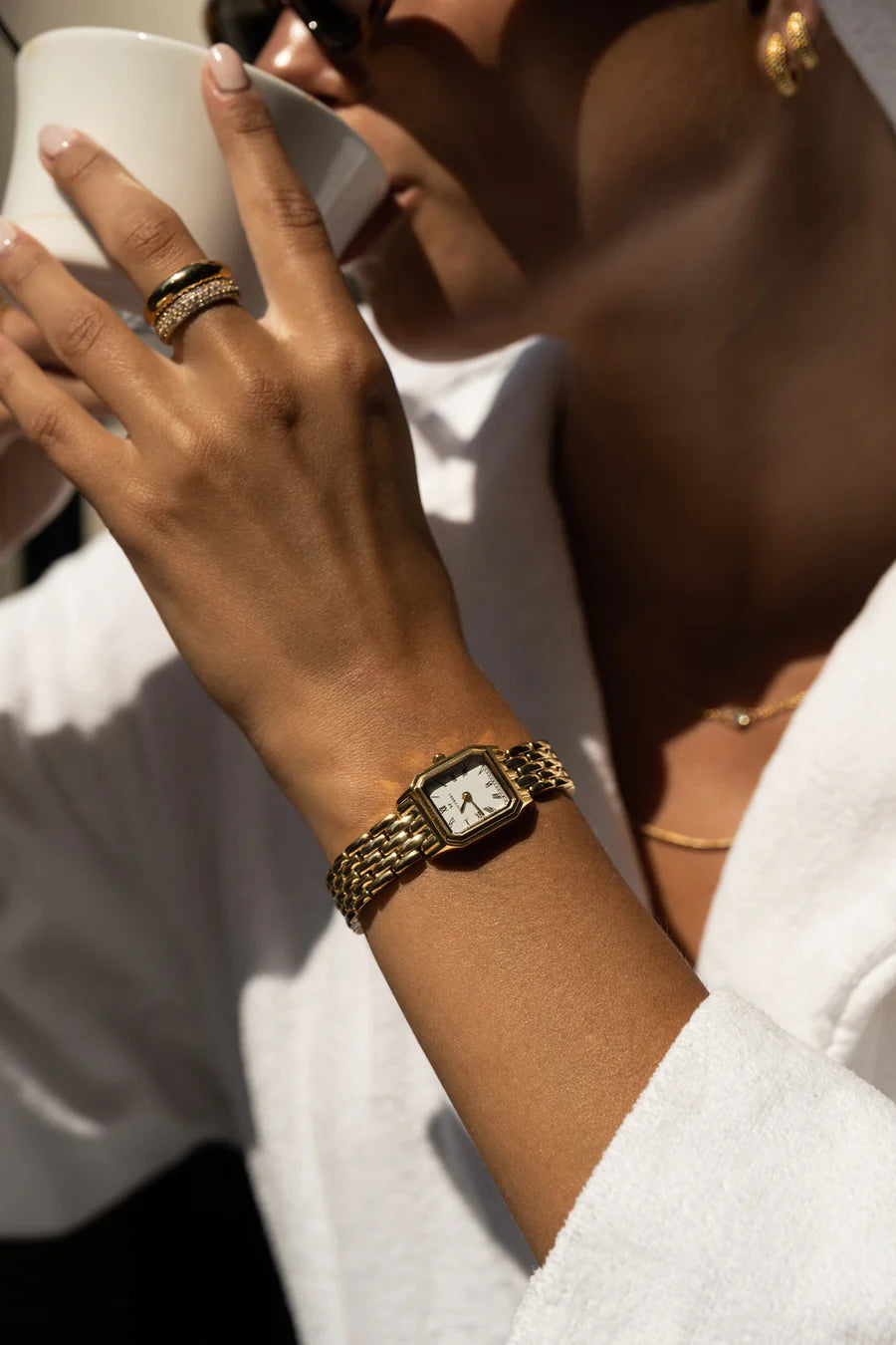 MOCKBERG CLASSIC SQUARE GOLD STÅL/HVIT 18X19MM