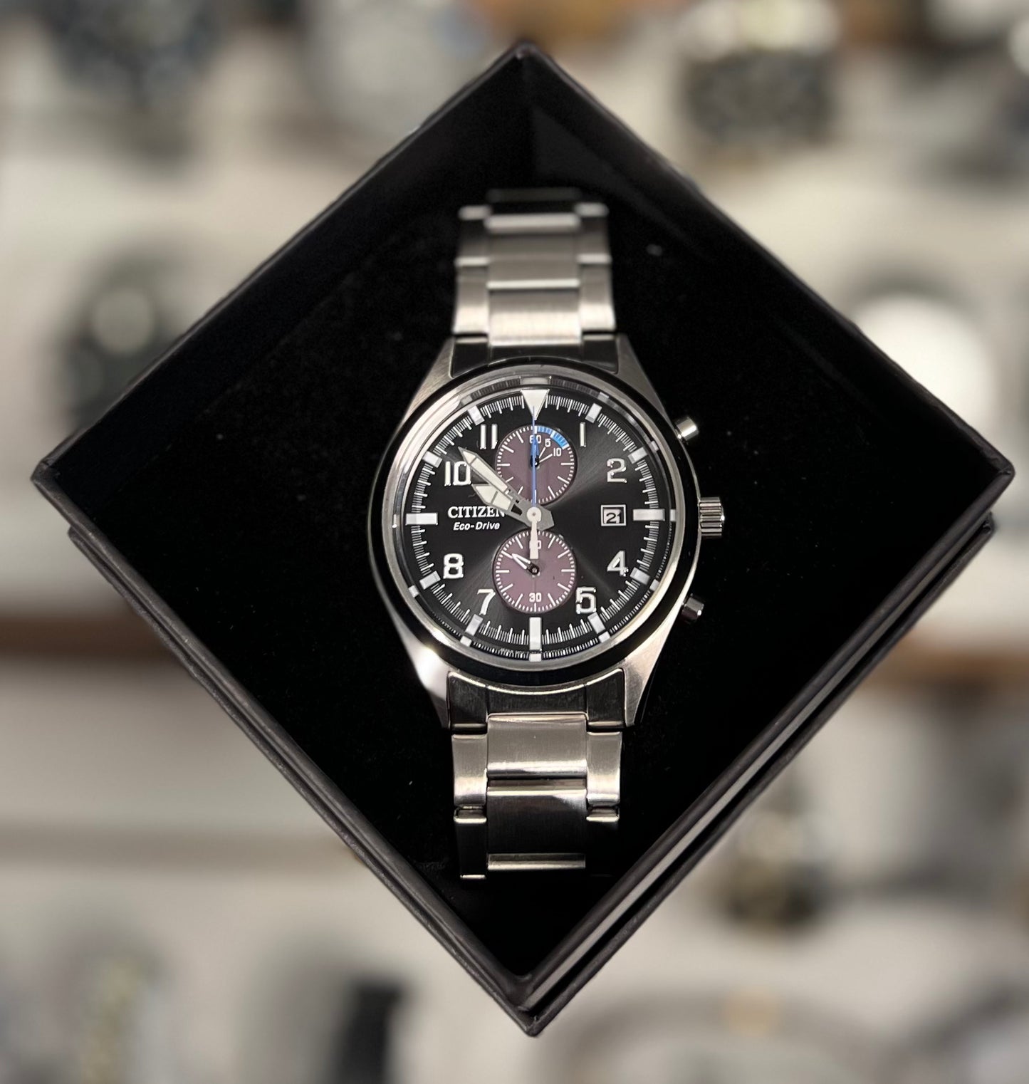 Citizen Eco Drive i stål med sort skive