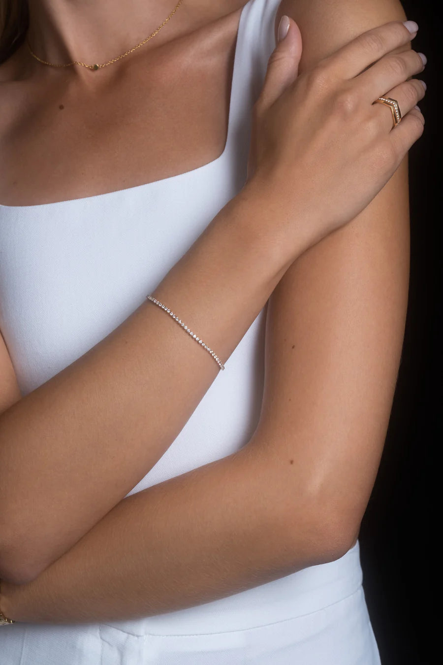 MOCKBERG SHINY TENNIS ARMBÅND GULLFORGYLT STÅL