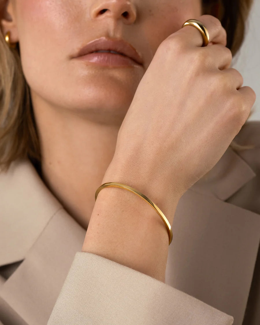 MOCKBERG SLEEK BANGLE MEDIUM