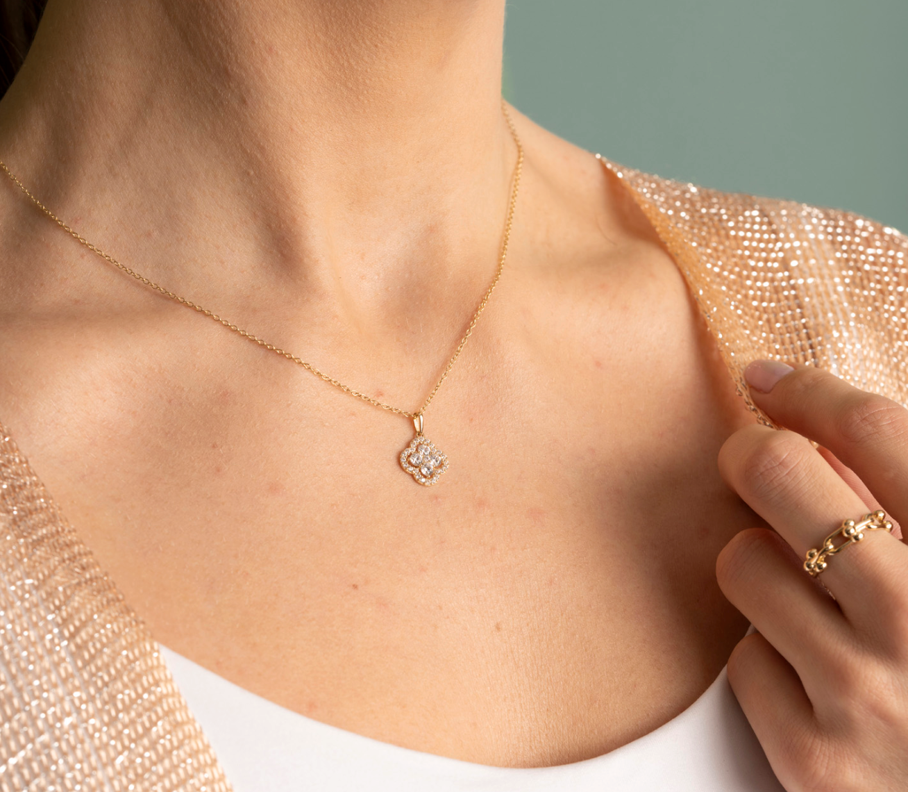 FIRKLØVER ANHENG I GULL