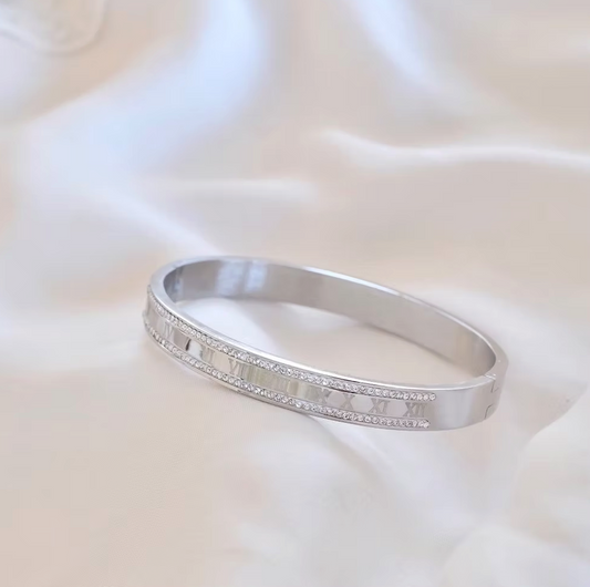 GOLDSTORY - SHINE BANGLE I STÅL