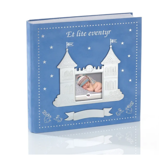 ET LITE EVENTYR - MINNEBOK LYS BLÅ