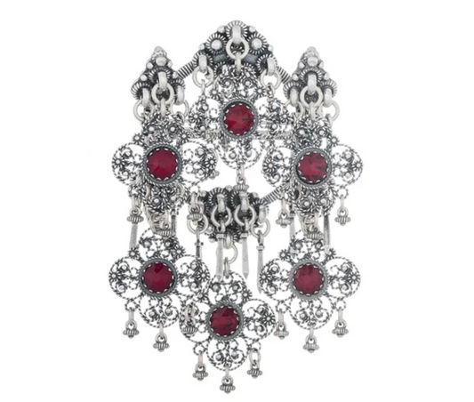 Bøheradsring med røde steiner