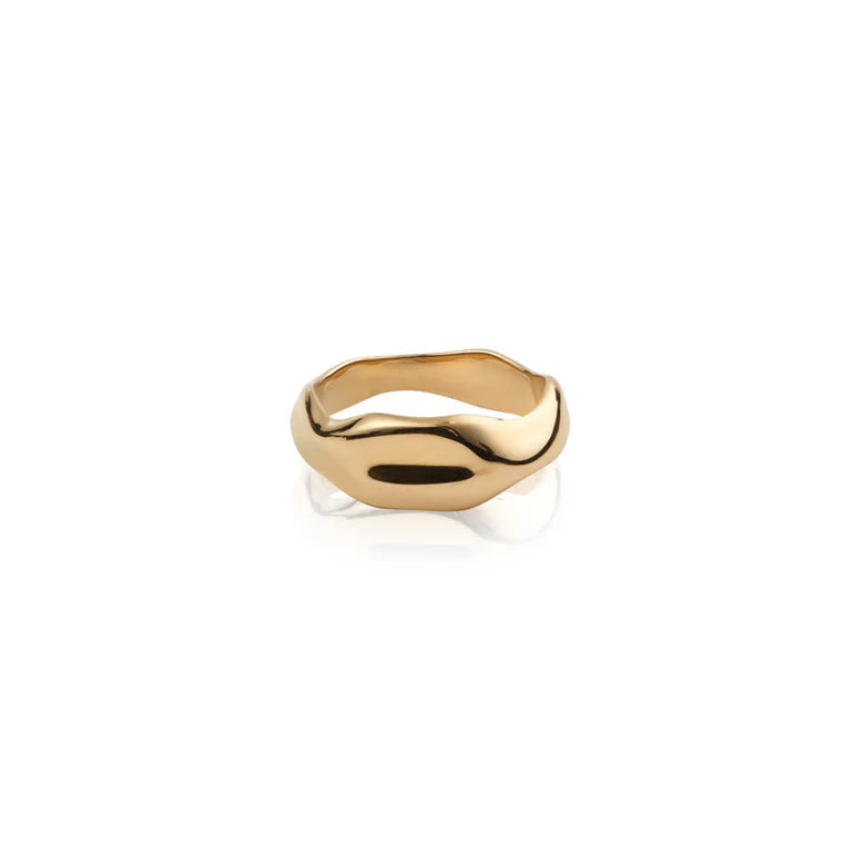MOCKBERG WAVY BOLDED GOLD RING