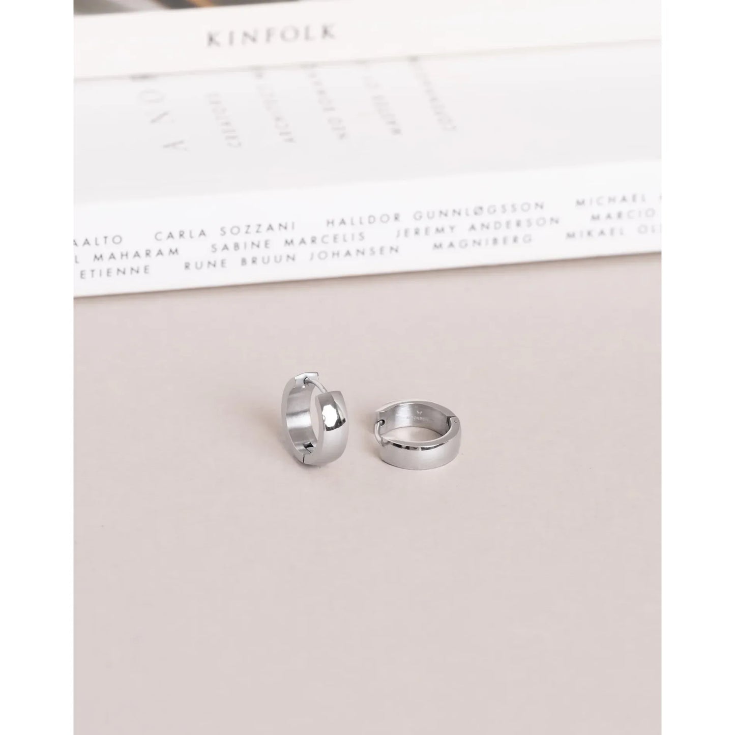 MOCKBERG CHUNKY SILVER HOOPS MEDIUM